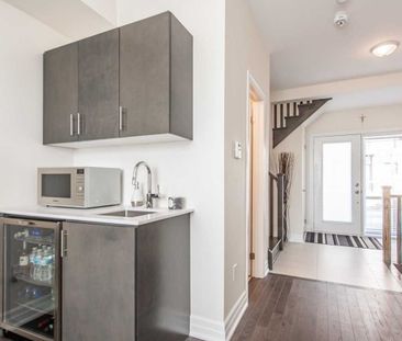 For Lease - 37 Juneau Street, Vaughan, Ontario - Photo 3