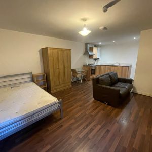 1 bedroom apartment to rent - Photo 2