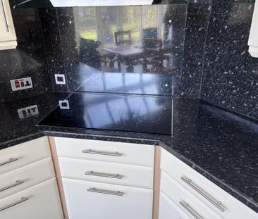2 bedroom detached house to rent - Photo 2