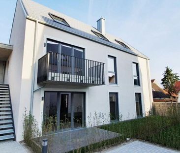 AUSSERGEWÖHNLICH CHARMANT! SCHICKE 4-ZIMMER-MAISONETTE mit EINBAUKÜ... - Photo 1