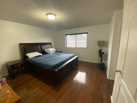 For Lease - 71 Jessop Drive, Brampton, Ontario - Photo 3