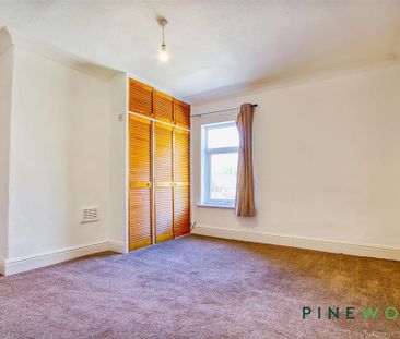 3 bedroom terraced house to rent - Photo 6