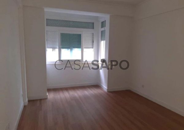 Apartamento T2 para alugar em Loures