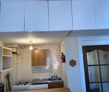 2 Bed Flat, Allison Street, G42 - Photo 3