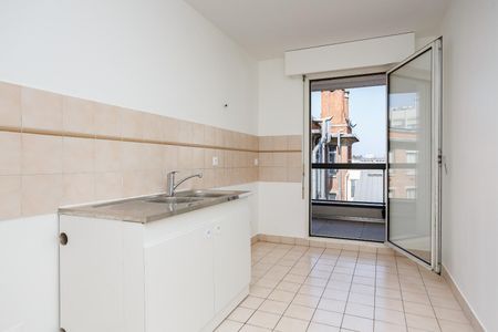 location Appartement T3 DE 72.5m² À PARIS - Photo 5