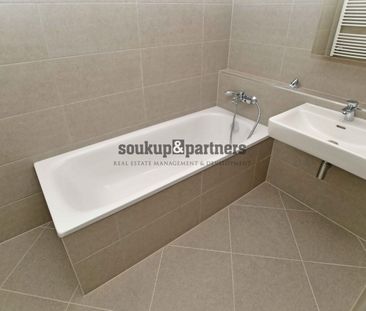 Pronájem bytu 1+kk a garsoniéry 30 m², náměstí Olgy Scheinpflugové ... - Fotografie 6