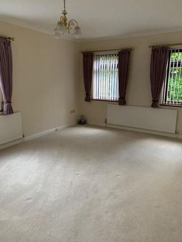 4 bedroom detached house to rent - Photo 3