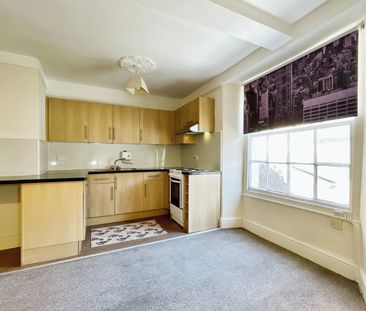 Fore Street, Tiverton - Photo 5