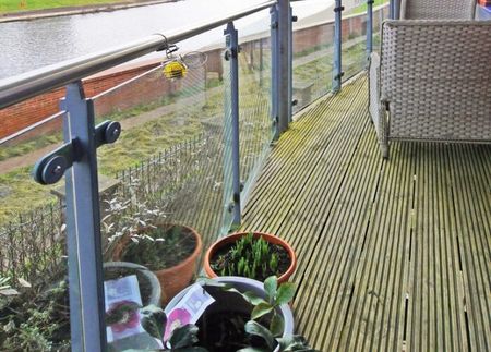 2 bedroom two bedroom quayside apartment to rent - Photo 5