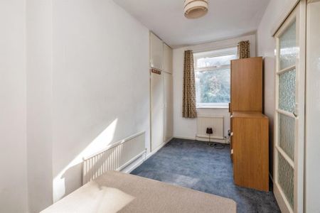 Whitehead Lane, Huddersfield - Photo 2