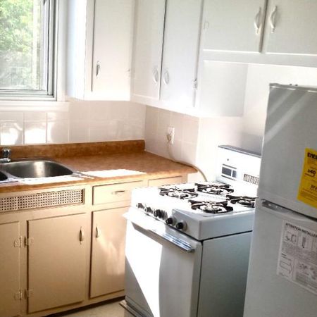 4 1/2 Cote des Neiges chauffé/heated - Photo 3