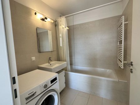 DONAU CITY LIVING: Furnished 2 room apartment with loggia (64 m2 total space) ***** free from 01.04.2026 ***** - Photo 5