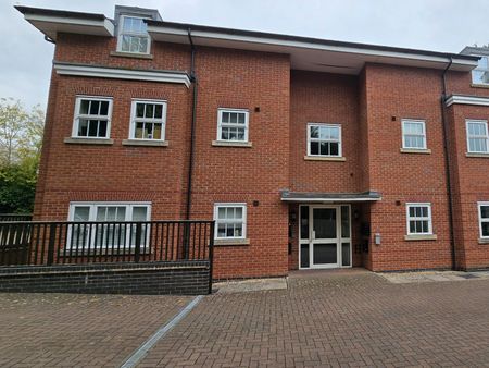 Flat to rent on - Photo 2