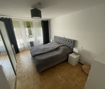 3-Zi.-Mietwohnung mit Loggia Einbauküche und Kfz-Stellplatz - Photo 3