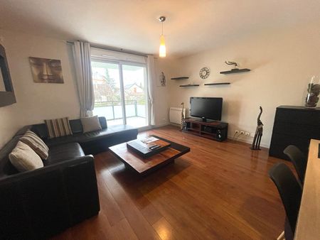 Location Appartement 3 pièces 69m² - Photo 3