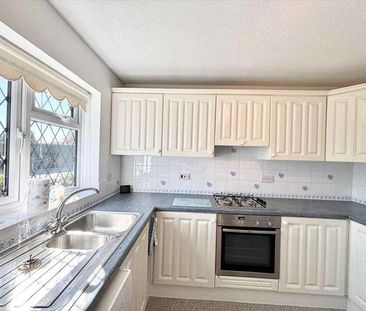 The Paddock, Kirkby In Ashfield, NG17 - Photo 6