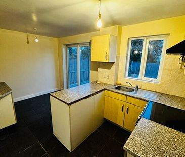 Pebworth Grove, Dudley, DY1 2BQ - Photo 4