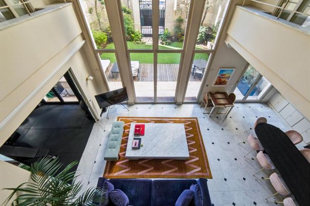 Location Appartement 7 pièces 240m² PARIS 16 75116 - Photo 1