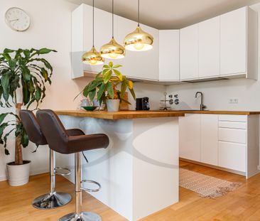 Mit Balkon & Wasserblick - Photo 4