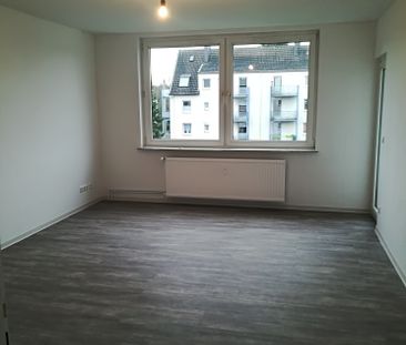 Modernisierte 2-Zimmer-Wohnung in Wuppertal Vohwinkel . Mit Sonnenb... - Photo 1