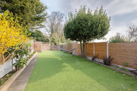 5 bedroom semi-detached house to rent - Photo 5