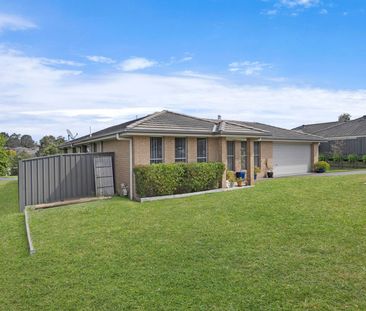 Immaculately Presented Family Home in Saddlers Ridge Estate - Photo 1