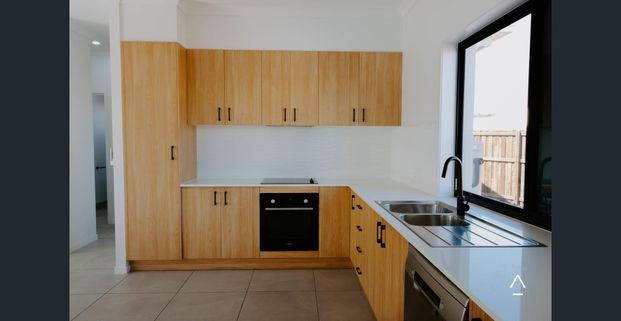 A selection of brand new 2 bed units for lease - 6 month lease term only *Initial access for inspections via Morgan Way - Photo 1