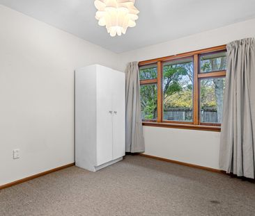 Superb City Centre Location – With Parking - Photo 2