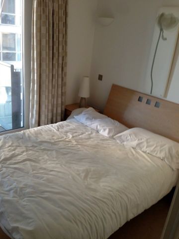 1 Bed Flat, New Providence Wharf, E14 - Photo 5