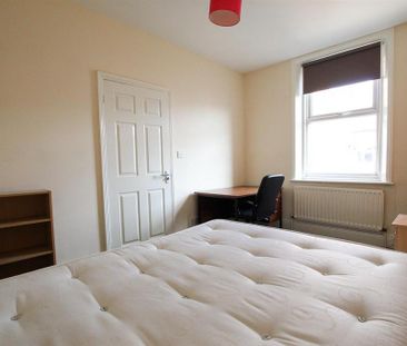 4 bedroom house to rent - Photo 5