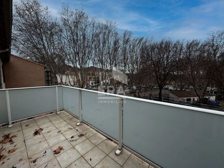 Location appartement 3 pièces 46 m² ? Saint-Cyr-sur-Mer - Photo 4