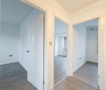 4 bedroom House To Let - Photo 4