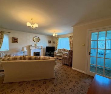 2 bedroom bungalow to rent - Photo 2