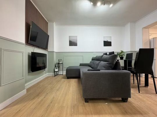 Plaza Villafranca de los Barros, Madrid, Community of Madrid 28034 - Photo 1