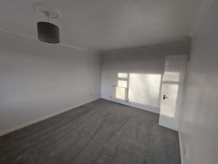 2 bedroom maisonette to rent - Photo 4