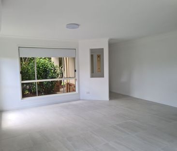 Spacious Three Bedroom Family Friendly Home Located in Mudgeeraba - Photo 4