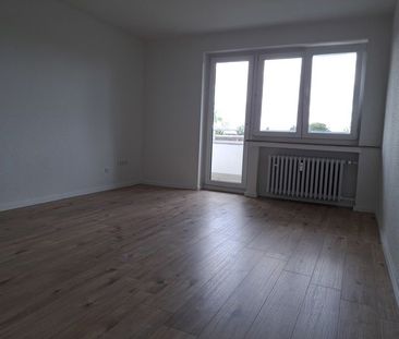 Einziehen und Wohlfühlen - großzügige und renovierte 2-Zimmer-Wohnu... - Photo 2