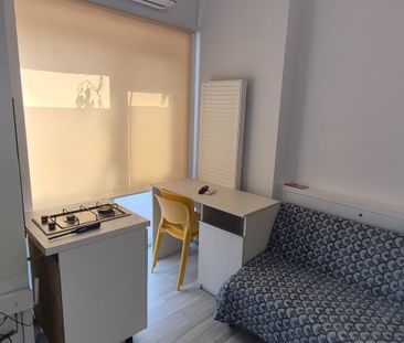 Studio mobilat,utilat,centrală gaz,AC,wi-fi,baie+bucătărie Faleza nord - Photo 1