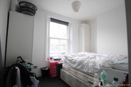 4 bedroom property to rent in London - Photo 2