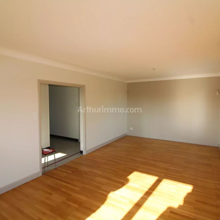 Location Maison 3 pièces 71 m2 à Les Avenières Veyrins-Thuellin - Photo 1