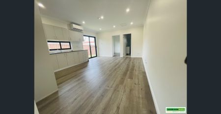 Specious Granny flat for Lease - Photo 2