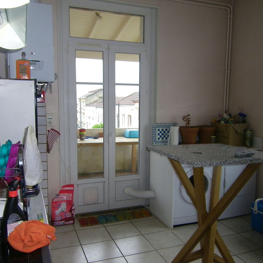 Location Appartement 3 pièces 77m² AGEN 47000 - Photo 1