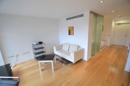 Ontario Tower, Fairmont Avenue, London, E14 - Photo 2
