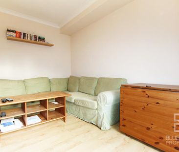 4 bedroom terraced house to rent - Photo 2