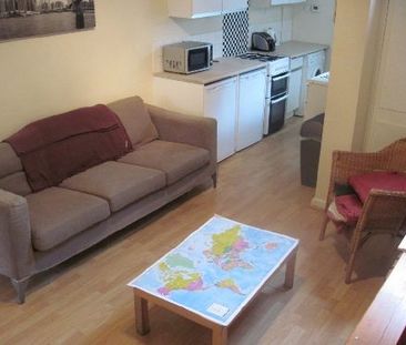 4 Bed - Winnie Road, Selly Oak, West Midlands, B29 6ju - Photo 1