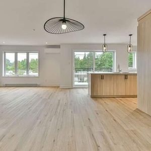 APPARTEMENT 4½ MODERNE À ST-DONAT - NOVEMBRE - Photo 2