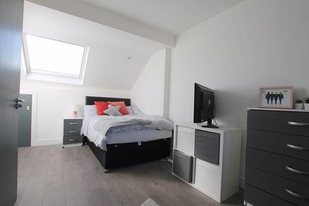 6 bedroom terraced house to rent - Photo 5