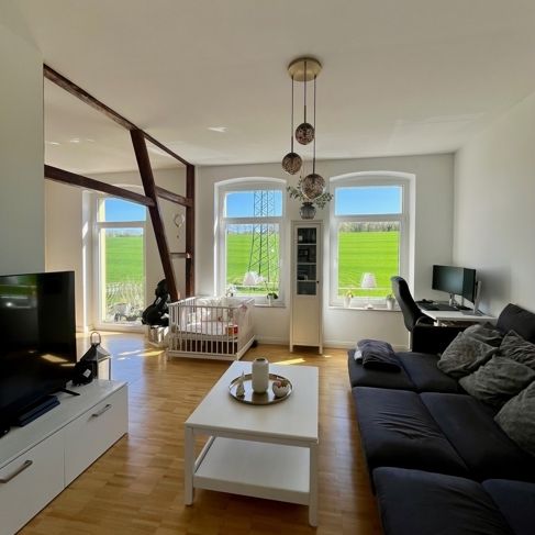 Großzügige,moderne 3-Zimmer-Wohnung mit kleinem Balkon,Gäste-WC, Außenstellplatz in idyllischer Lage - Photo 1