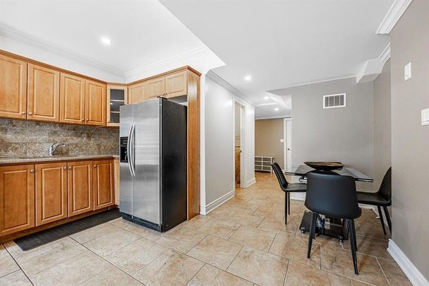 For Lease - 33 St Andrews Boulevard - Lower Unit N/A, Toronto, Ontario - Photo 1