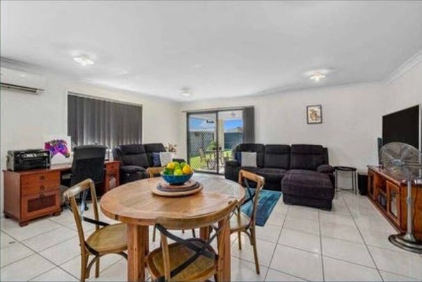 Mango Hill - Photo 1